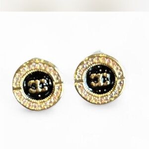 Gold & black Double CC stud earrings #CC #LuxuryJewellery